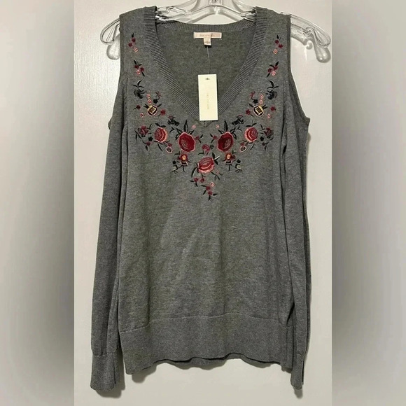 NWT Skies are blue embroidered cold shoulder sweater gray size S - Picture 1 of 8
